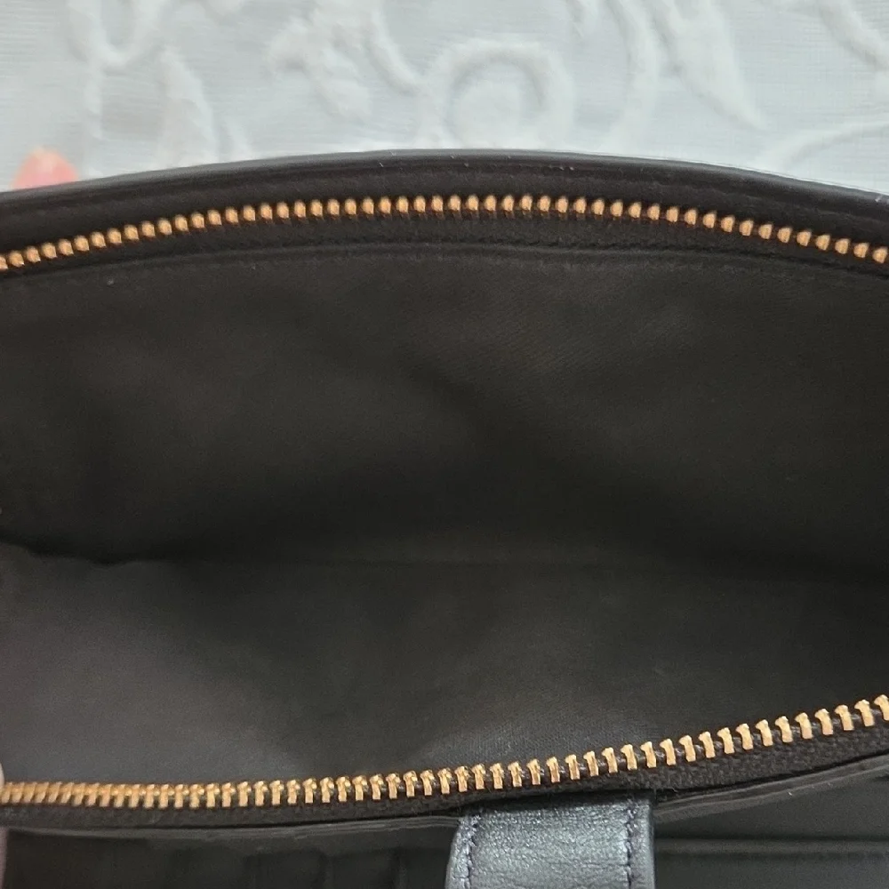 Coach Black Leather Zip Wallet with Gold Logo - Picture 5 of 7